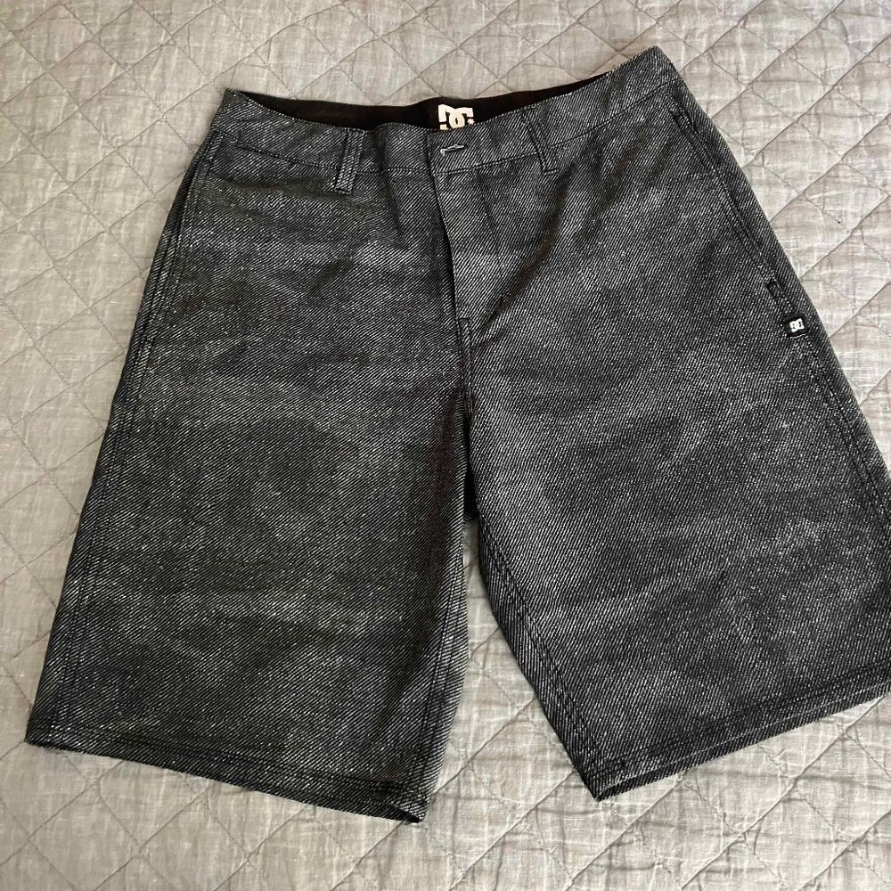 DC Shorts Men’s 32 Black/White Hybrid